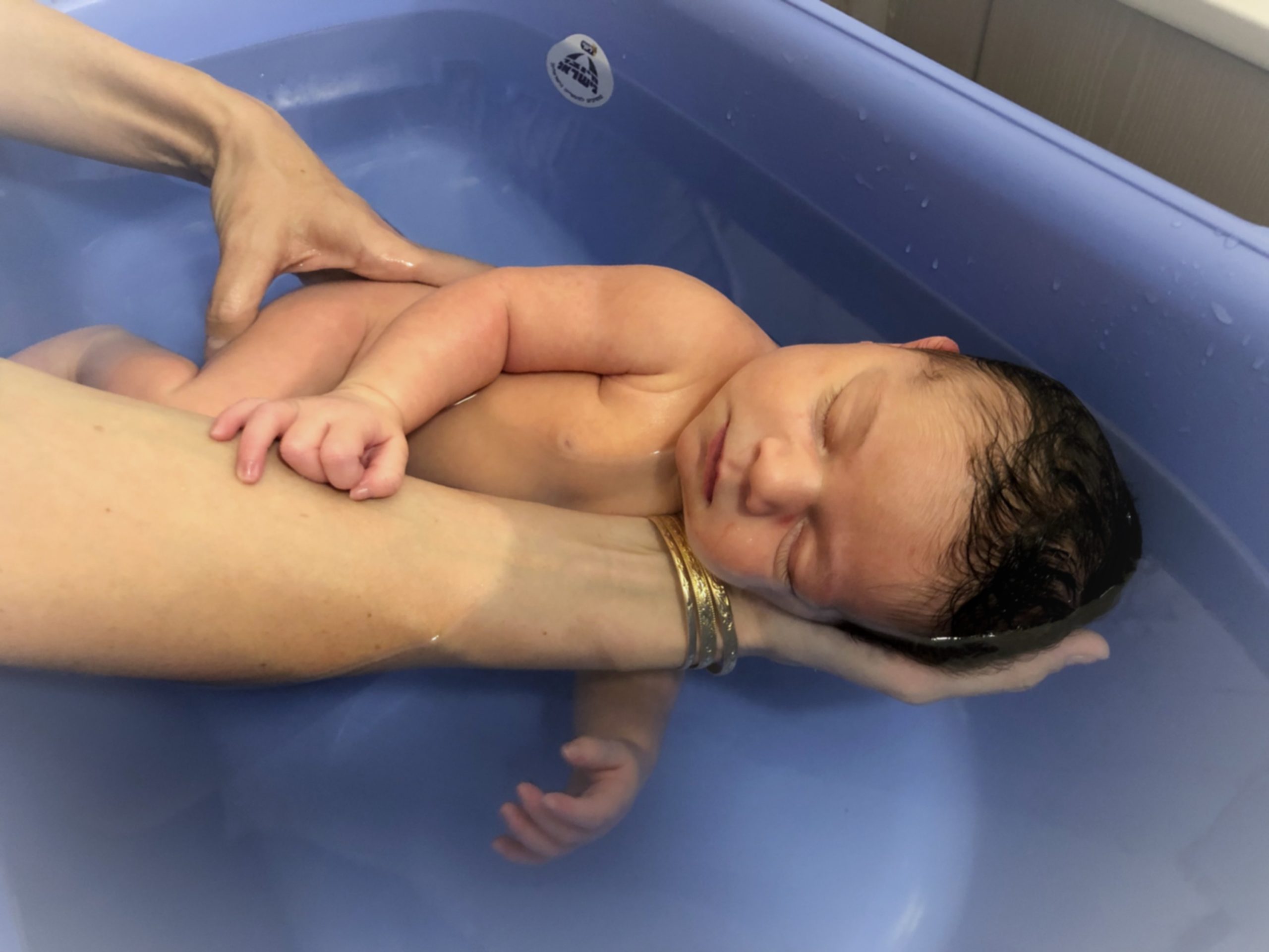 Postpartum Doula - אמה הדולה